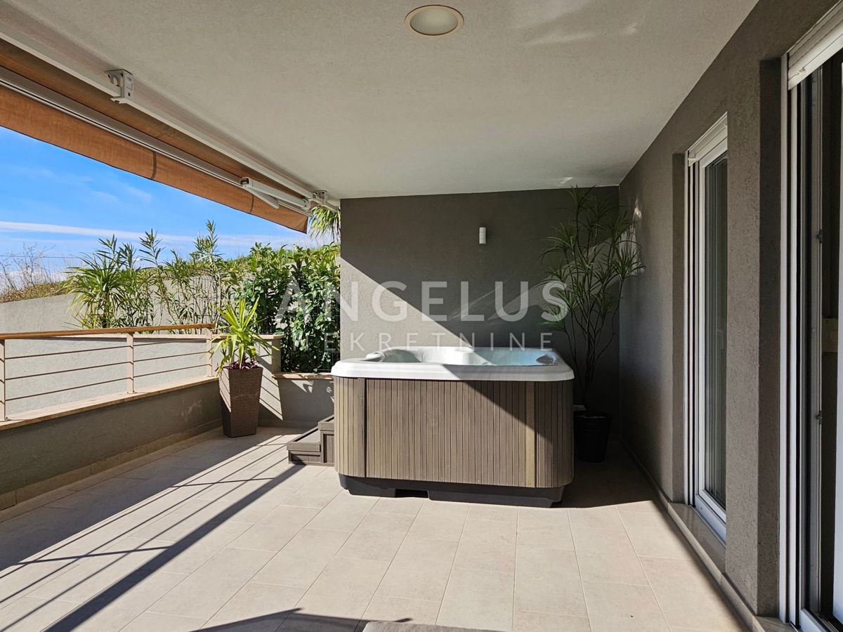 Split - luksuzno stanovanje s pogledom na morje, PRODAJA