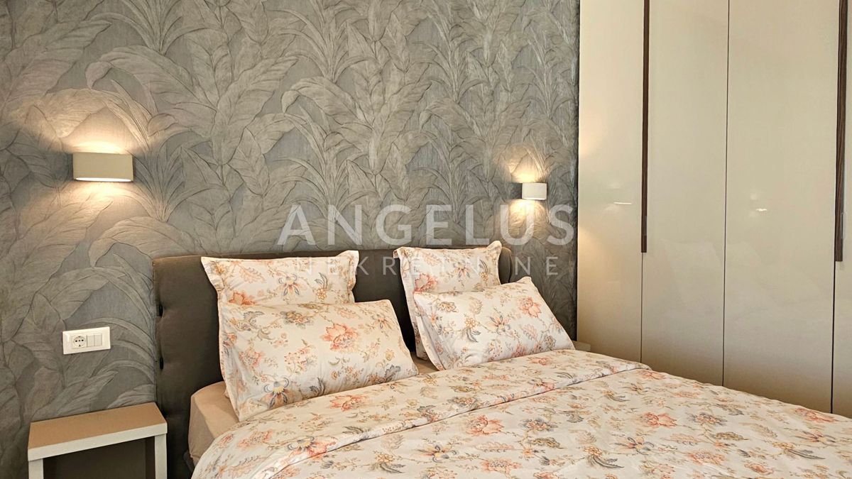 Split - luksuzno stanovanje s pogledom na morje, PRODAJA