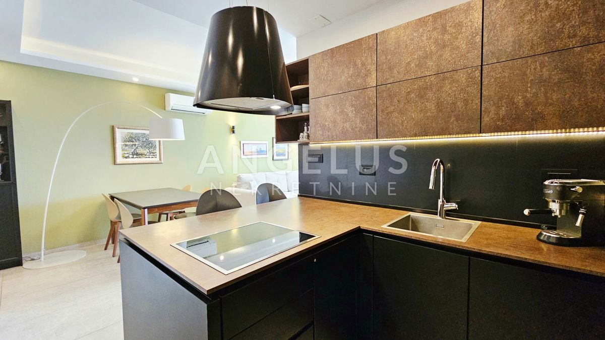 Split - luksuzno stanovanje s pogledom na morje, PRODAJA