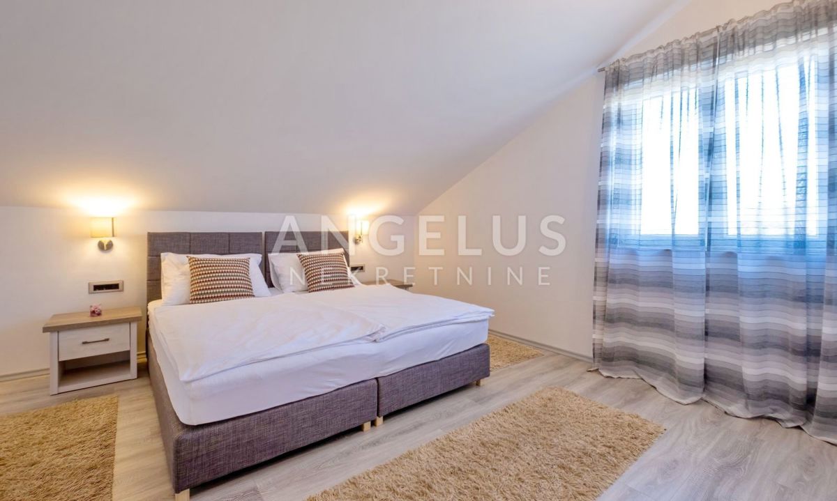 Pelješac, Lovište - prostorno stanovanje prva vrsta do morja, 143 m² s parkirnim mestom - PRODAMO