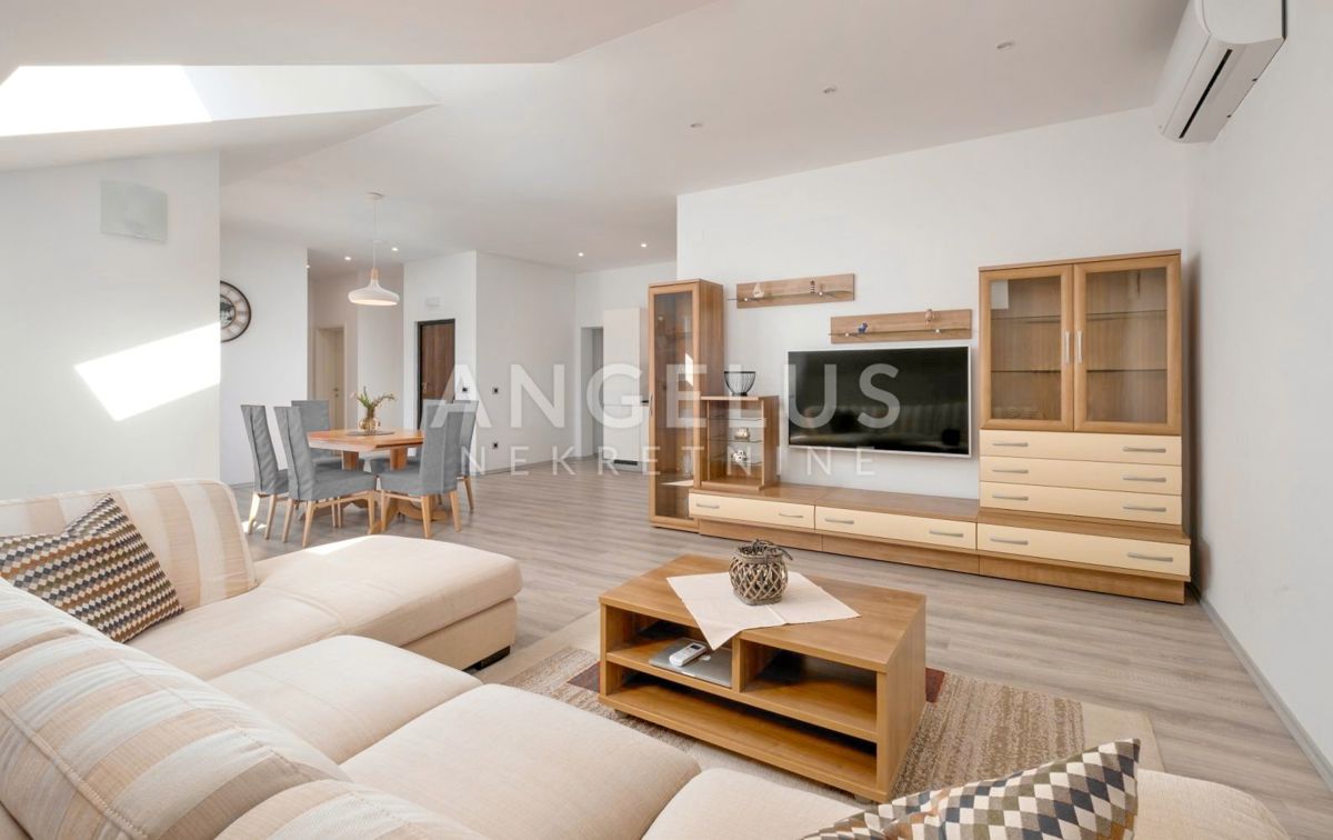 Pelješac, Lovište - prostorno stanovanje prva vrsta do morja, 143 m² s parkirnim mestom - PRODAMO