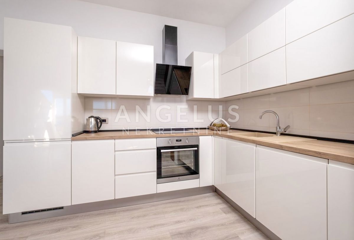 Pelješac, Lovište - prostorno stanovanje prva vrsta do morja, 143 m² s parkirnim mestom - PRODAMO