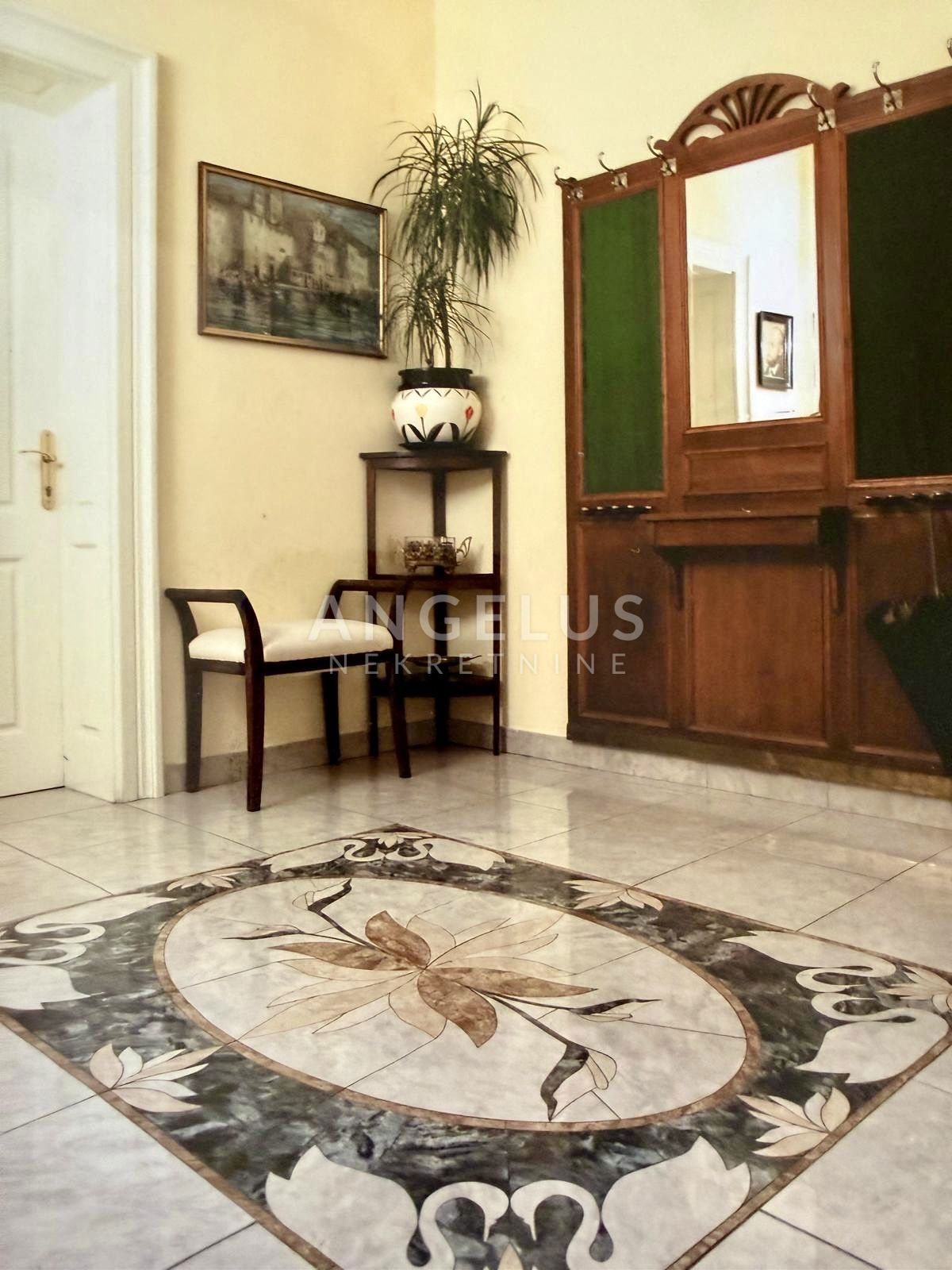 Stanovanje Donji grad, Donji Grad, 190m2