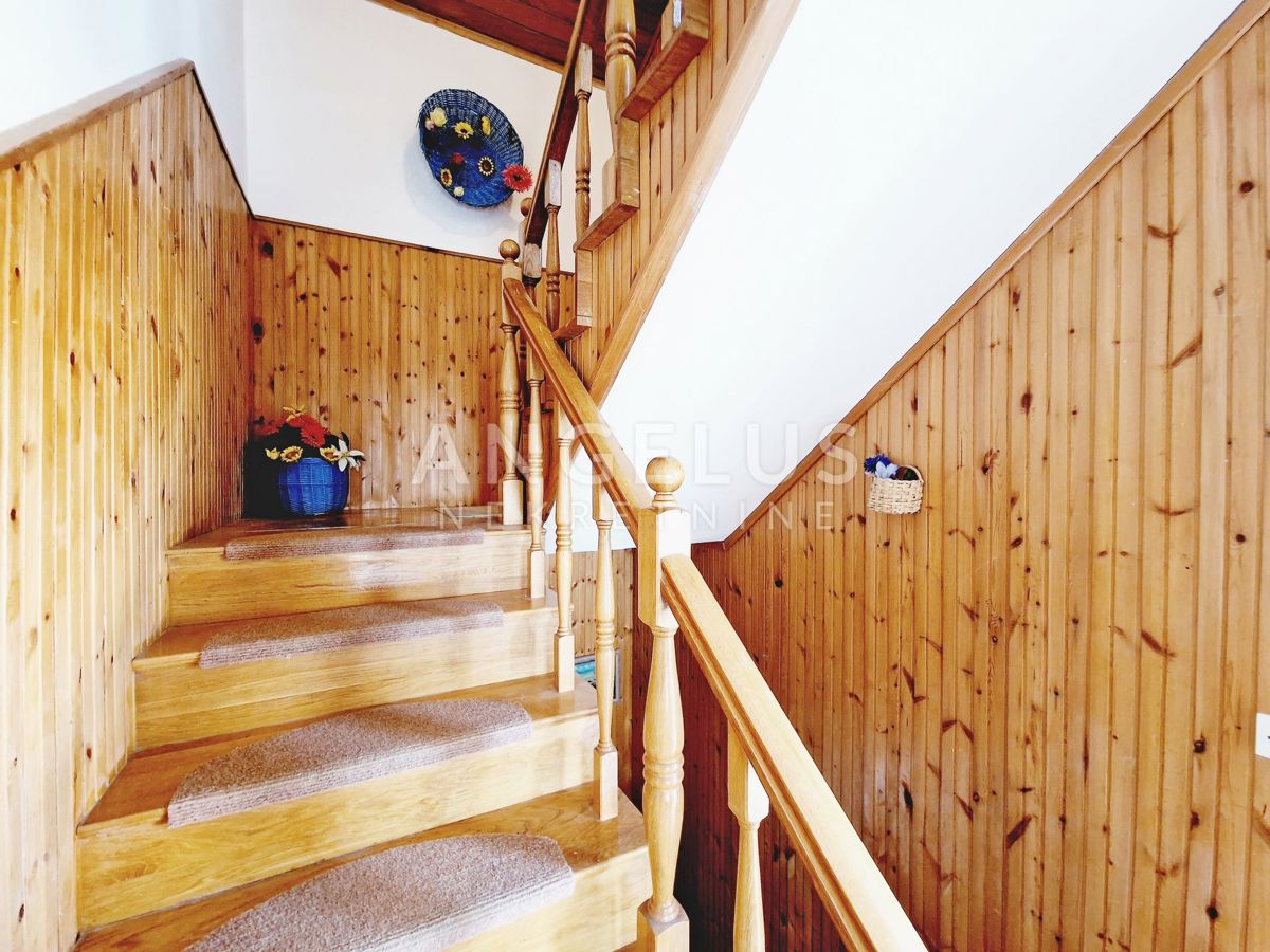 Hrvaška, Orebić, apartmajska hiša s fantastičnim pogledom na Korčulo