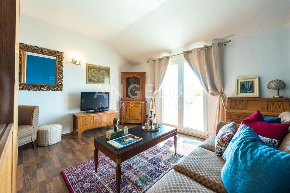Hrvaška, Dubrovnik, Ploče - dvosobni apartma s čudovitim pogledom na staro mestno jedro in otok Lokrum