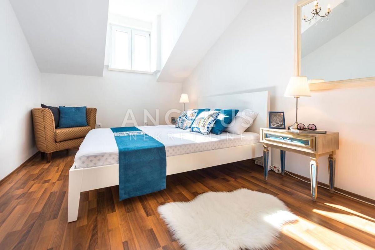 Hrvaška, Dubrovnik, Ploče - dvosobni apartma s čudovitim pogledom na staro mestno jedro in otok Lokrum