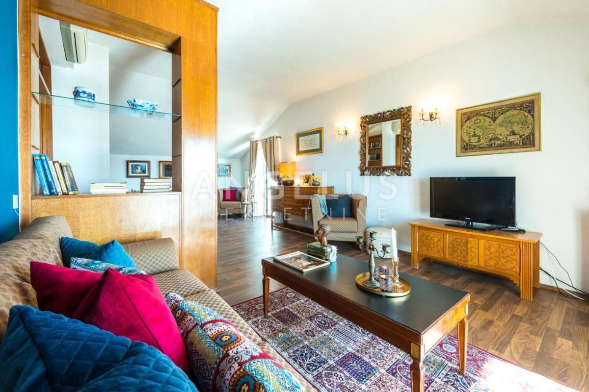 Hrvaška, Dubrovnik, Ploče - dvosobni apartma s čudovitim pogledom na staro mestno jedro in otok Lokrum