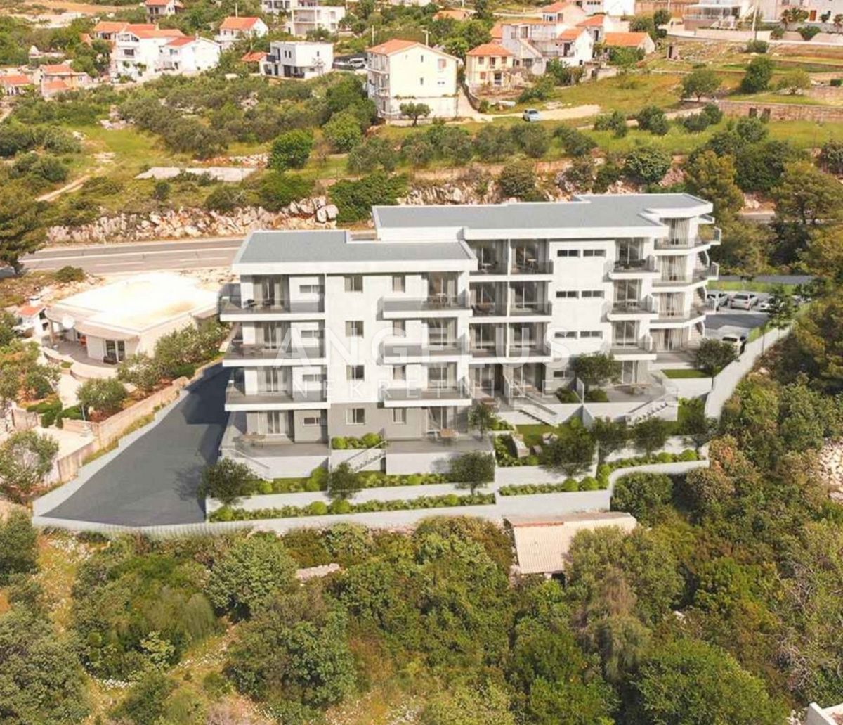 Hrvaška, Trogir, Seget - novozgrajeni apartma s pogledom na morje, 62 m2