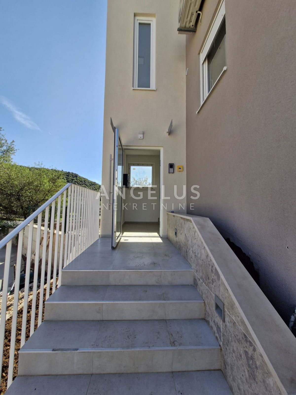 Hrvaška, Dubrovnik, Cavtat – novogradnja, enosobno stanovanje 57,60 m2