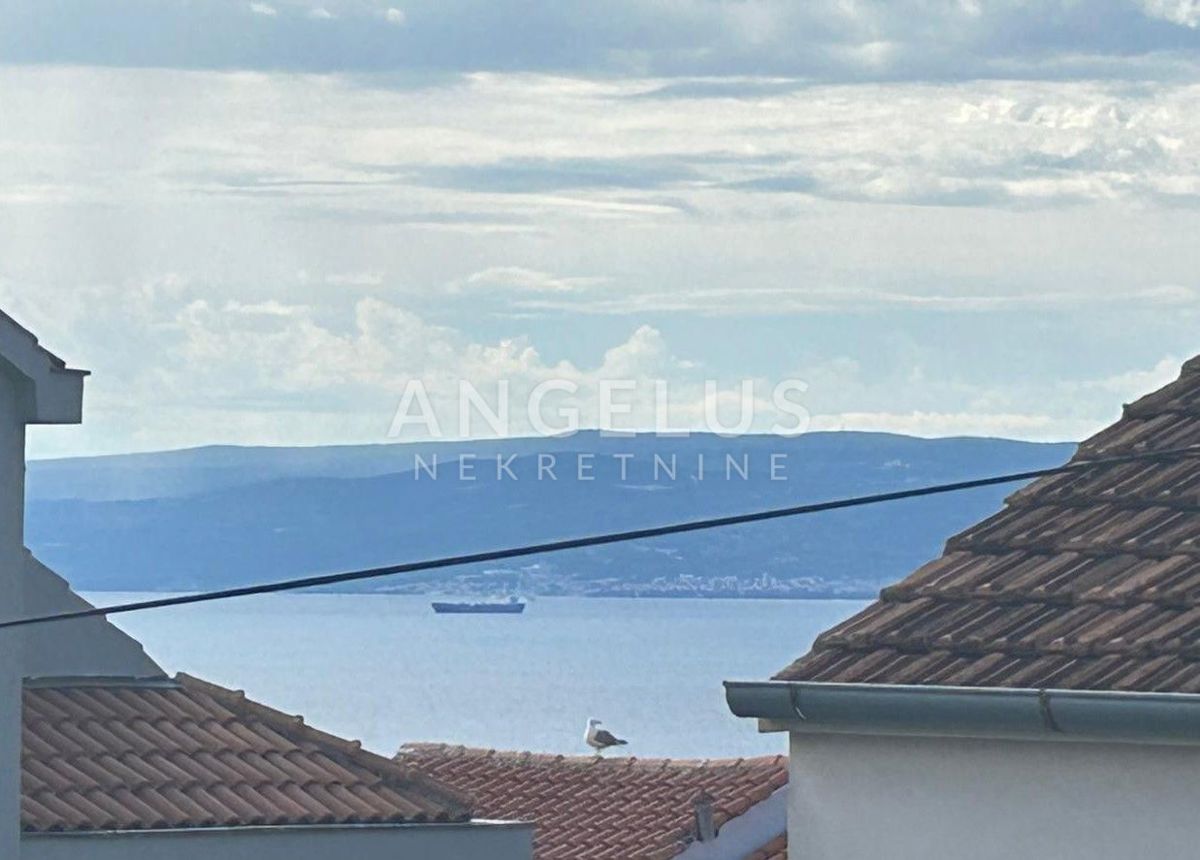 Split, Bačvice - trosobno stanovanje 108 m2, garaža 43 m2