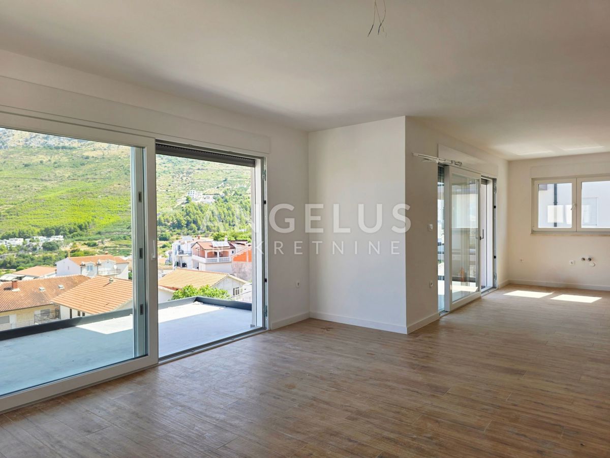 Strožanac, Podstrana - PENTHOUSE 3 stanovanje, 2 parkirišče PRODAMO