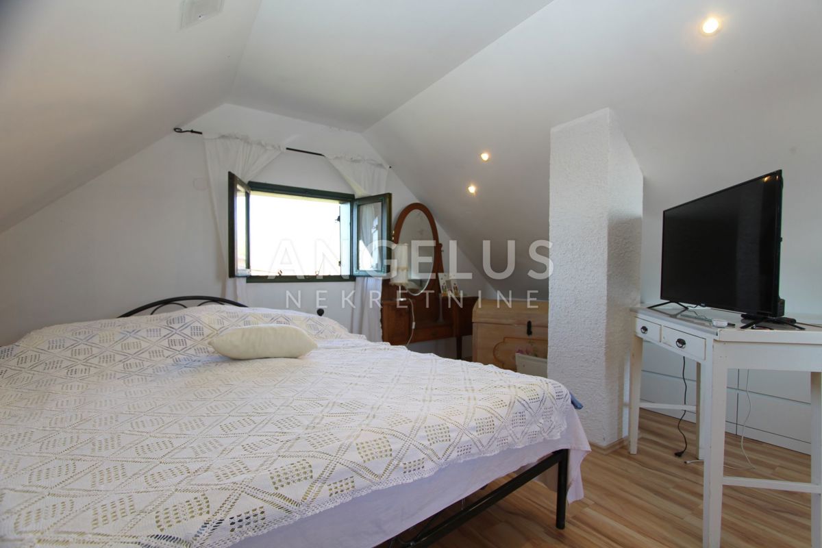 Hiša Gornja Gračenica, Popovača, 150m2