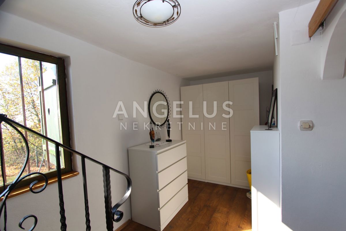 Hiša Gornja Gračenica, Popovača, 150m2