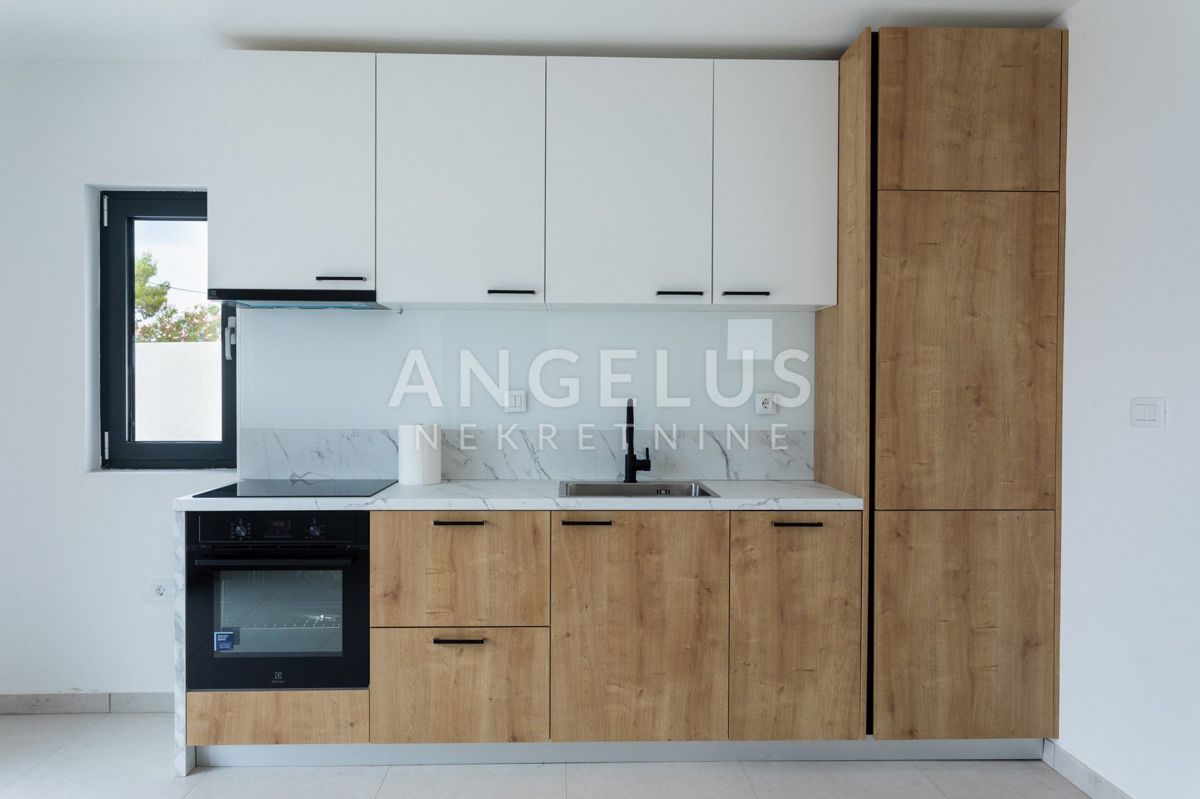 Šolta, Nečujam - novozgrajena ekskluzivna vila ob morju, PRODAJA