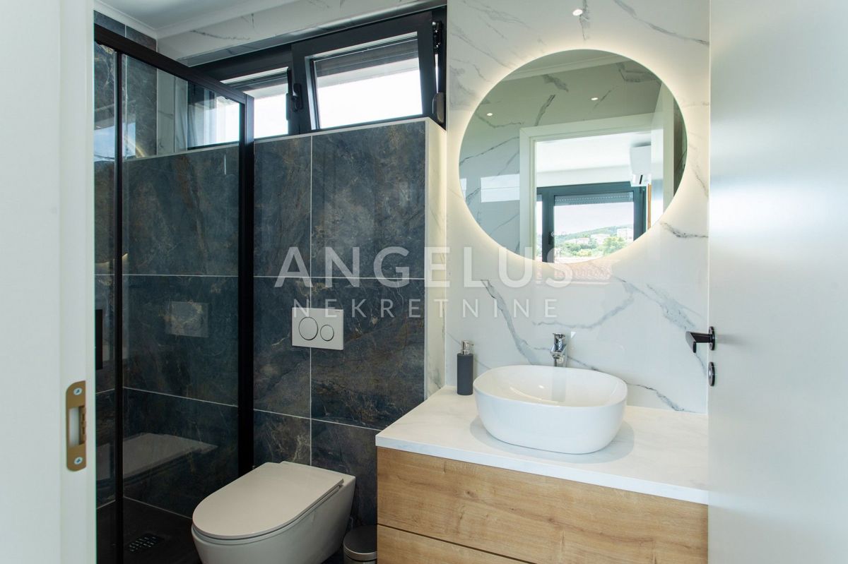 Šolta, Nečujam - novozgrajena ekskluzivna vila ob morju, PRODAJA