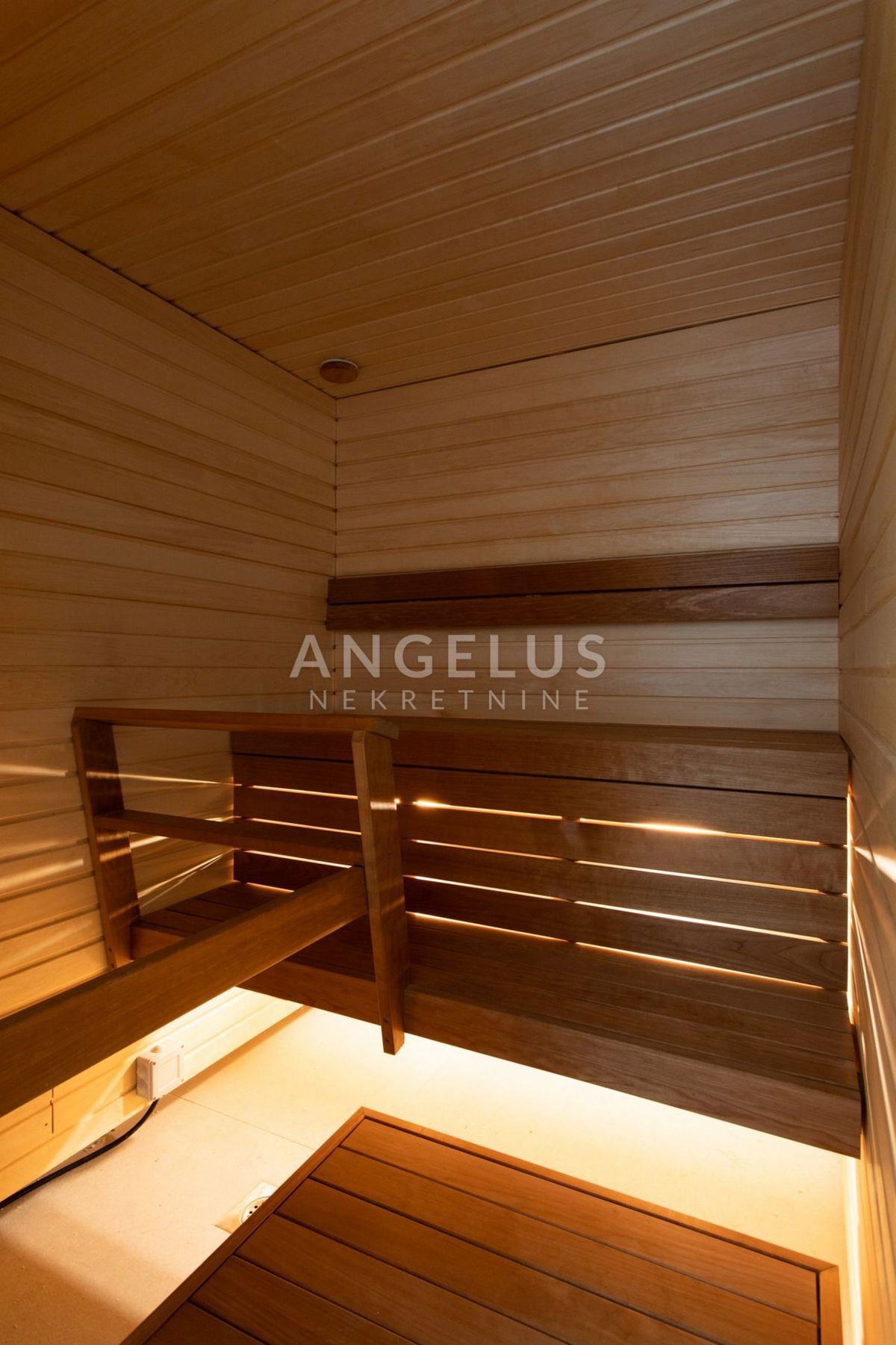 Šolta, Nečujam - novozgrajena ekskluzivna vila ob morju, PRODAJA