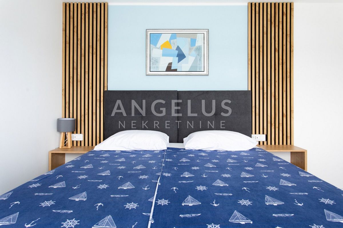 Šolta, Nečujam - novozgrajena ekskluzivna vila ob morju, PRODAJA