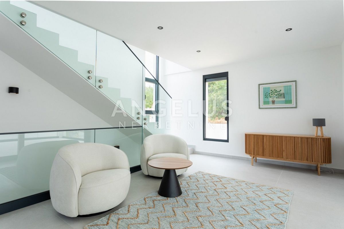 Šolta, Nečujam - novozgrajena ekskluzivna vila ob morju, PRODAJA