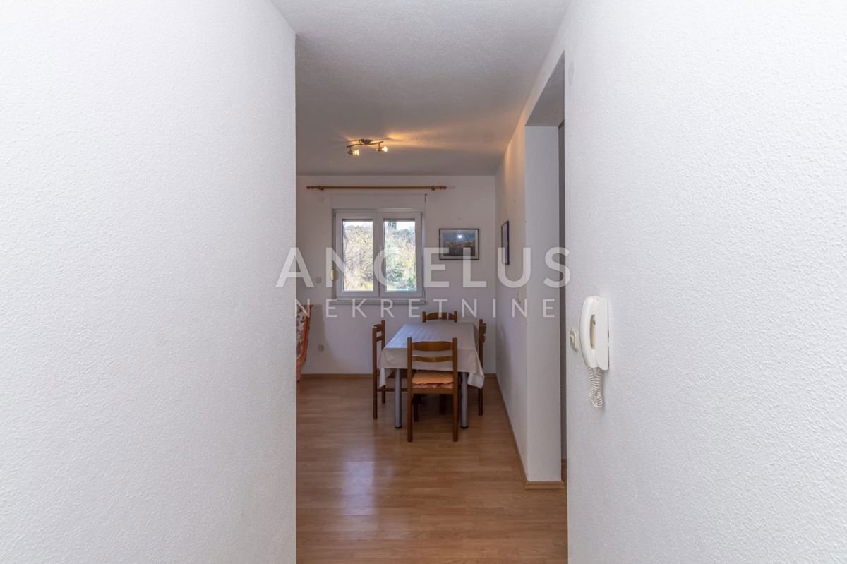 Trogir, Čiovo Okrug - enosobno stanovanje v bližini morja NAPRODAJ