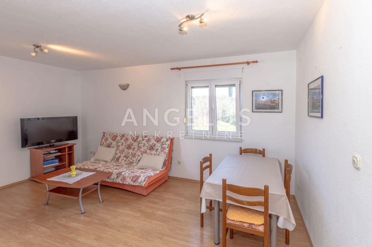 Trogir, Čiovo Okrug - enosobno stanovanje v bližini morja NAPRODAJ