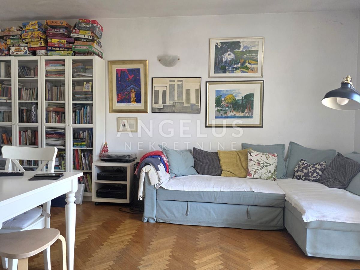 Hrvaška, Split, Pojišan - dvosobno stanovanje na odlični lokaciji, PRODAMO