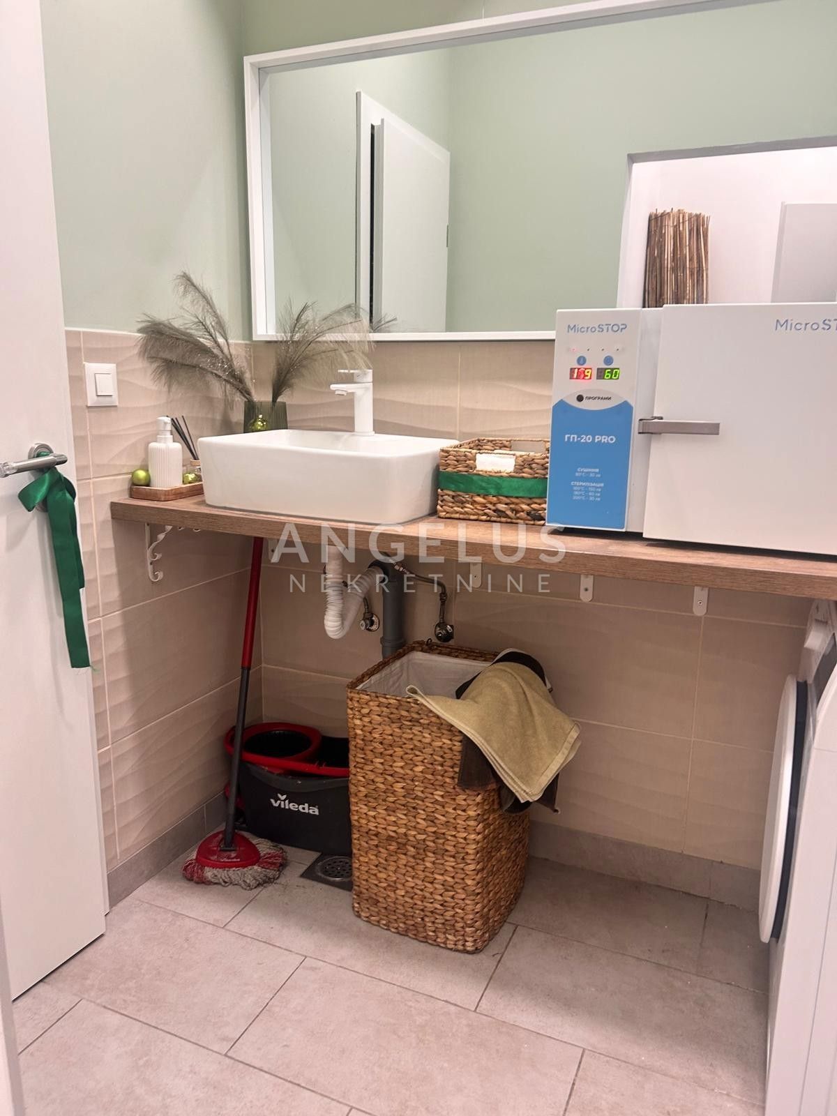 Split 3 - atraktivni poslovni prostori NAPRODAJ