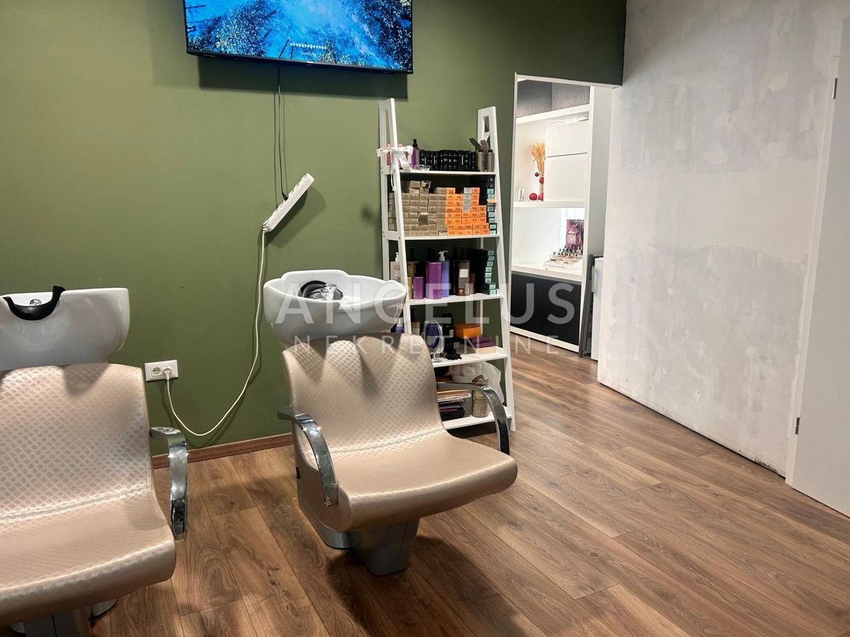 Split 3 - atraktivni poslovni prostori NAPRODAJ