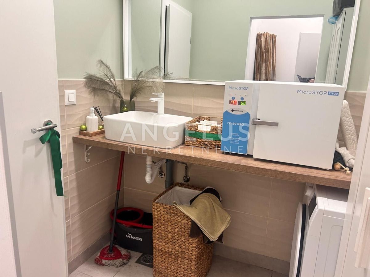 Split 3 - atraktivni poslovni prostori NAPRODAJ