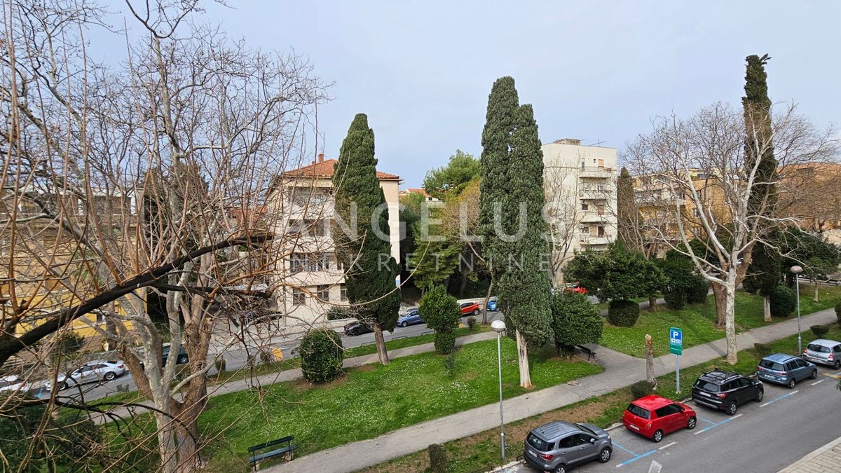 Split, Bačvice - enosobno stanovanje na atraktivni lokaciji NAPRODAJ