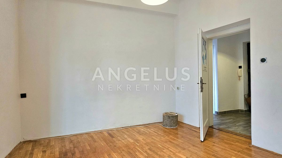 Split, Bačvice - enosobno stanovanje na atraktivni lokaciji NAPRODAJ