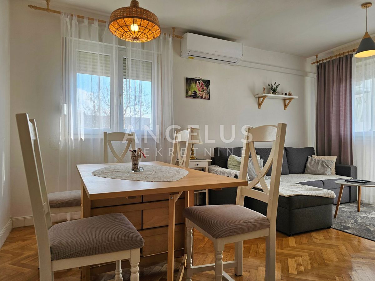 Hrvaška, Split, Bilice - udobno trisobno stanovanje, 75 m2, NAPRODAJ