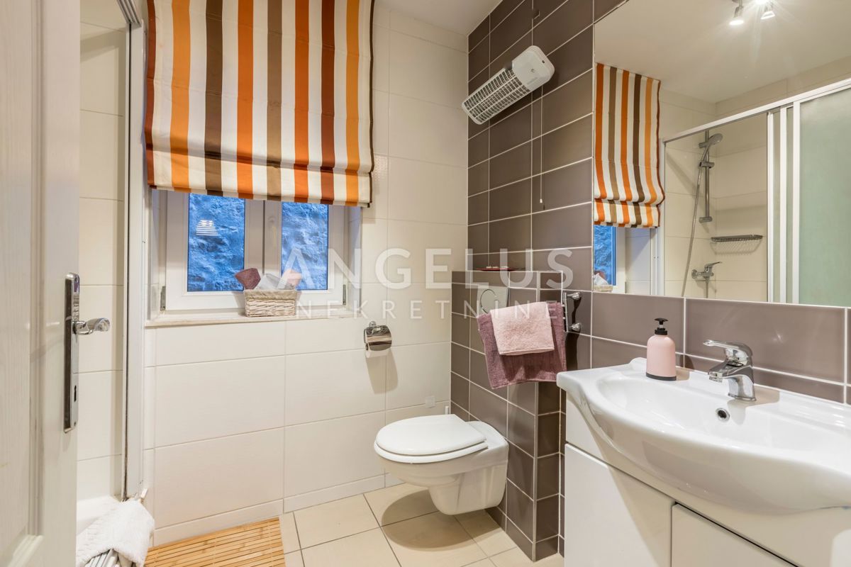 Hrvaška, Split, Varoš - Lepo urejeno stanovanje v kamniti hiši, 99 m2, NAPRODAJ