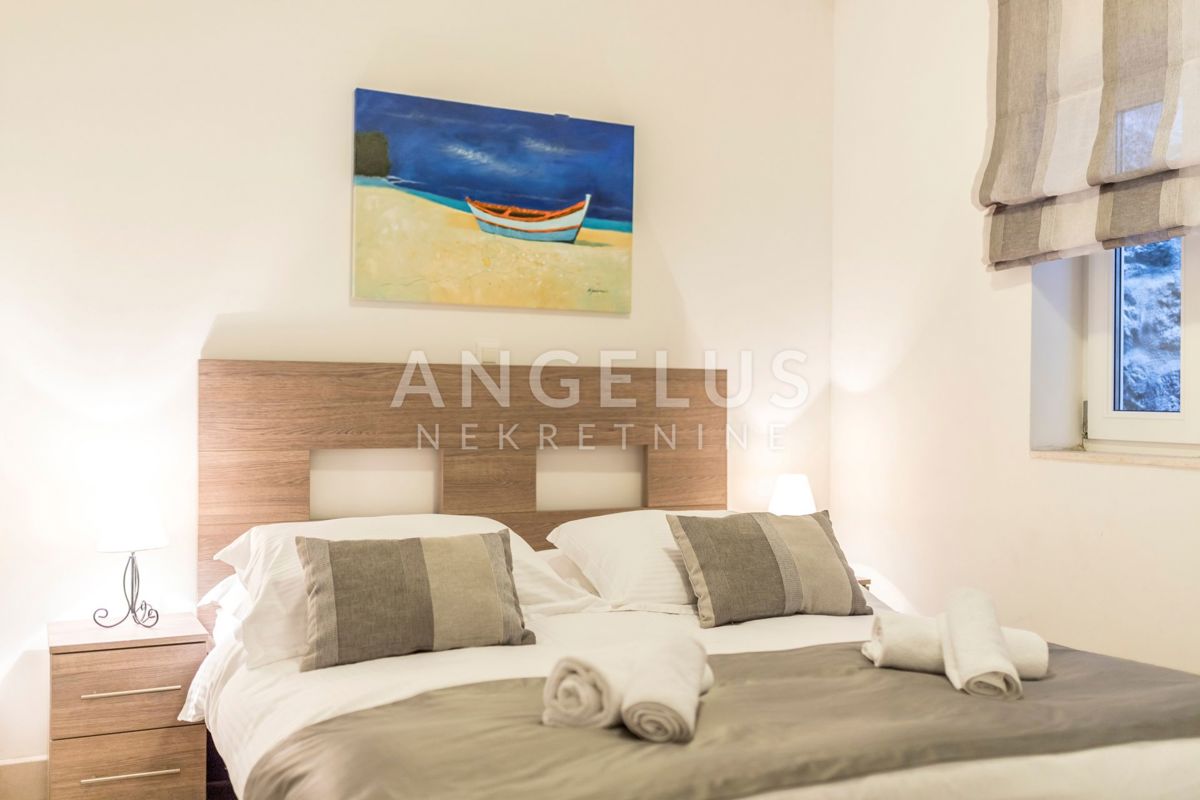 Hrvaška, Split, Varoš - Lepo urejeno stanovanje v kamniti hiši, 99 m2, NAPRODAJ