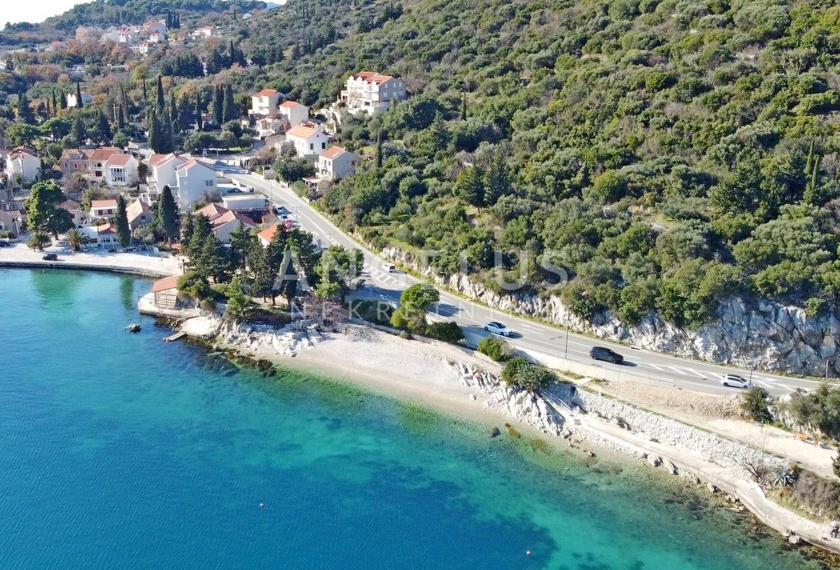 Hrvaška, Dubrovnik, Zaton - hiša s petimi namestitvenimi enotami v bližini plaže, 195 m2