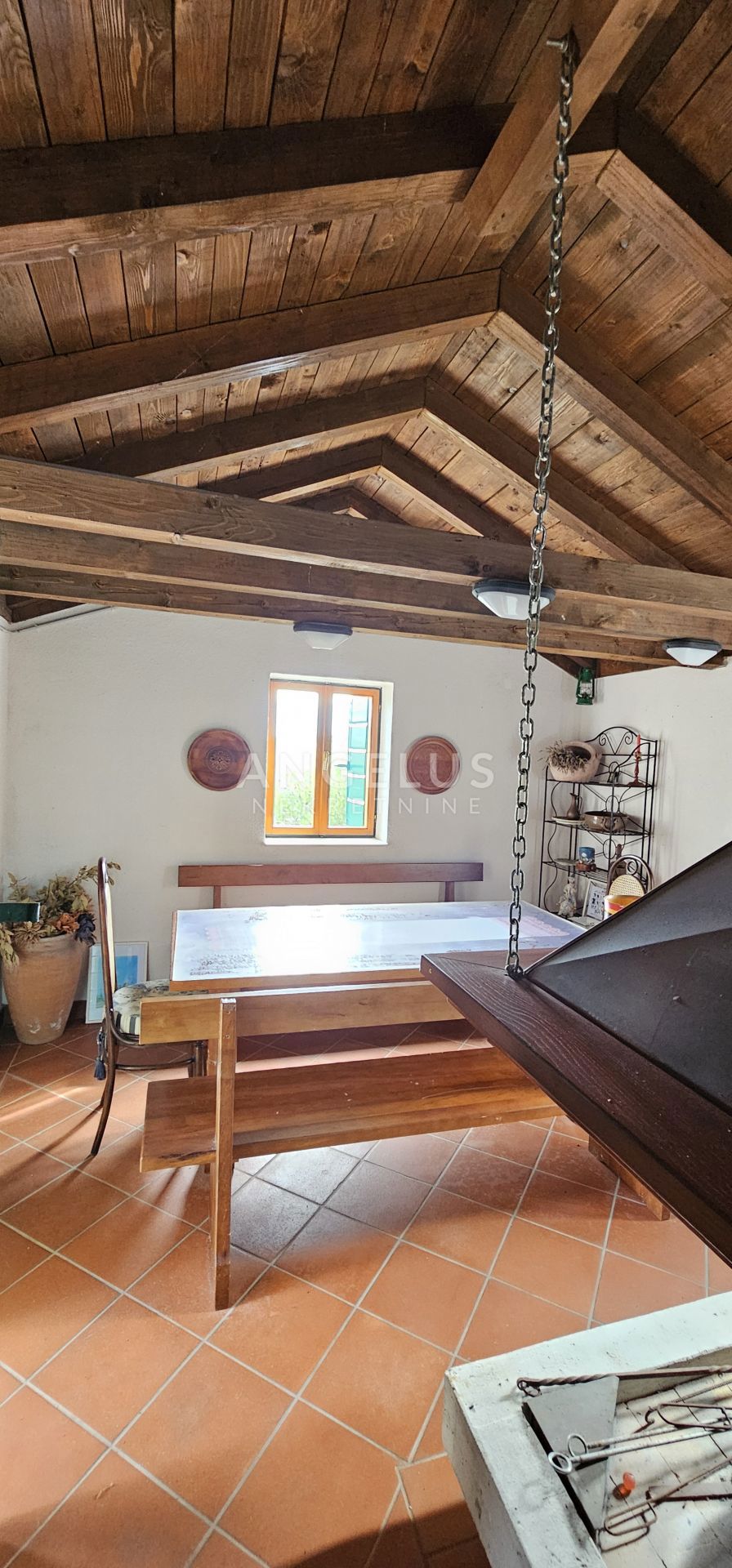 Rogoznica - hiša ob morju s privezom za čolne, 154 m2