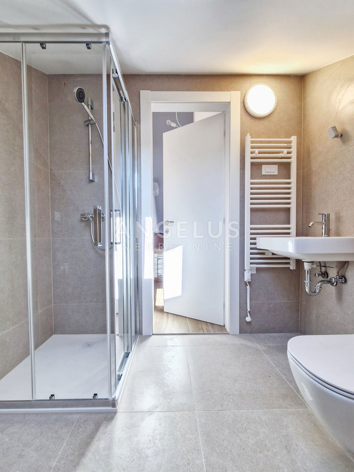 Hrvaška, Dubrovnik, Cavtat – trosobno družinsko stanovanje z 2 parkirnima mestoma, 84,94 m2