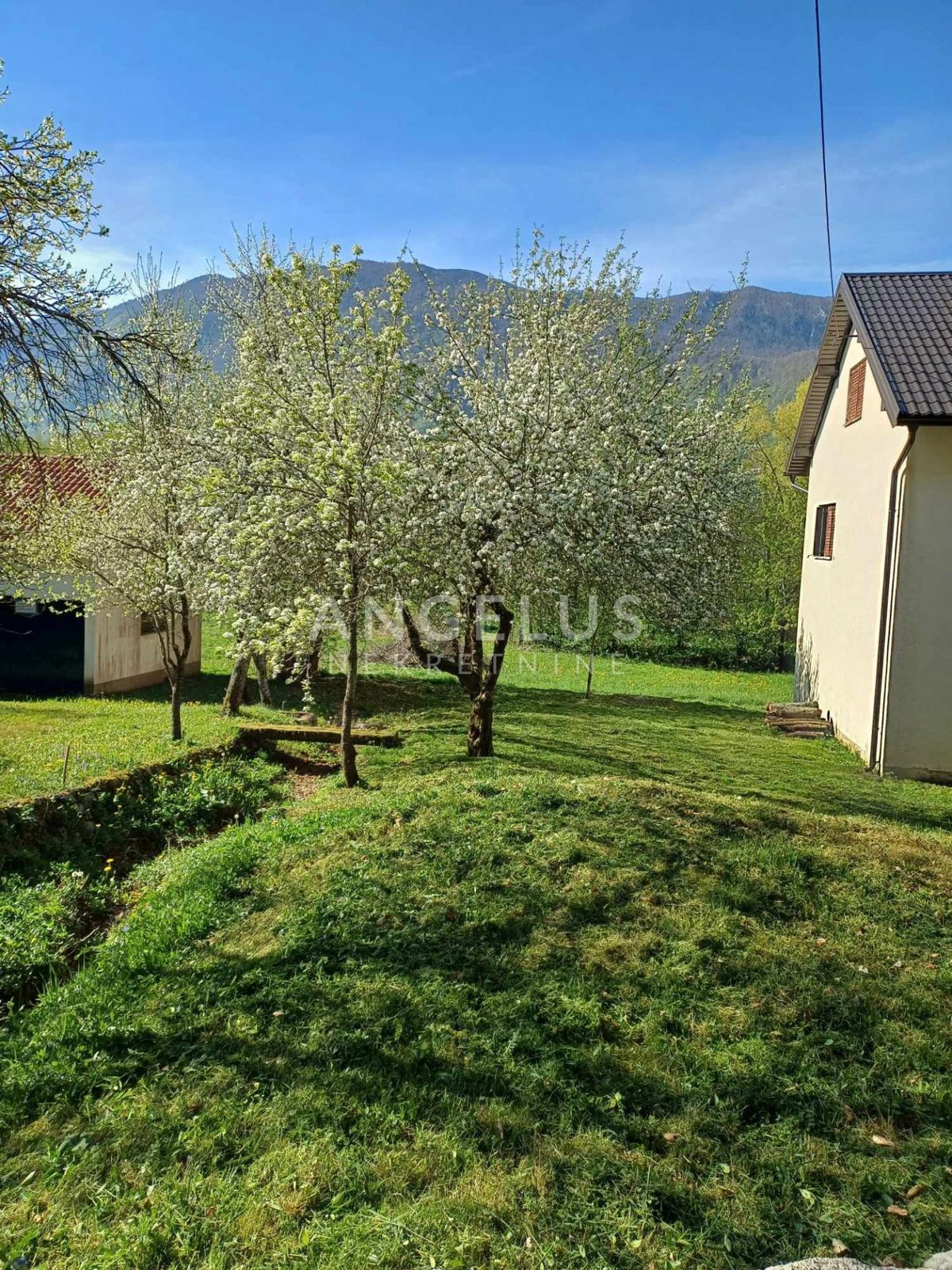 Hiša Brušane, Gospić - Okolica, 150m2