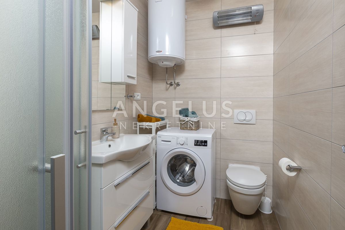 Istra, Juršići - Vrstna hiša z bazenom 100 m2
