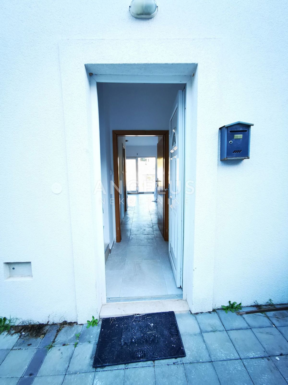 Šolta, Maslinica - dupleks stanovanje, terasa, pogled na morje, PRODAJA