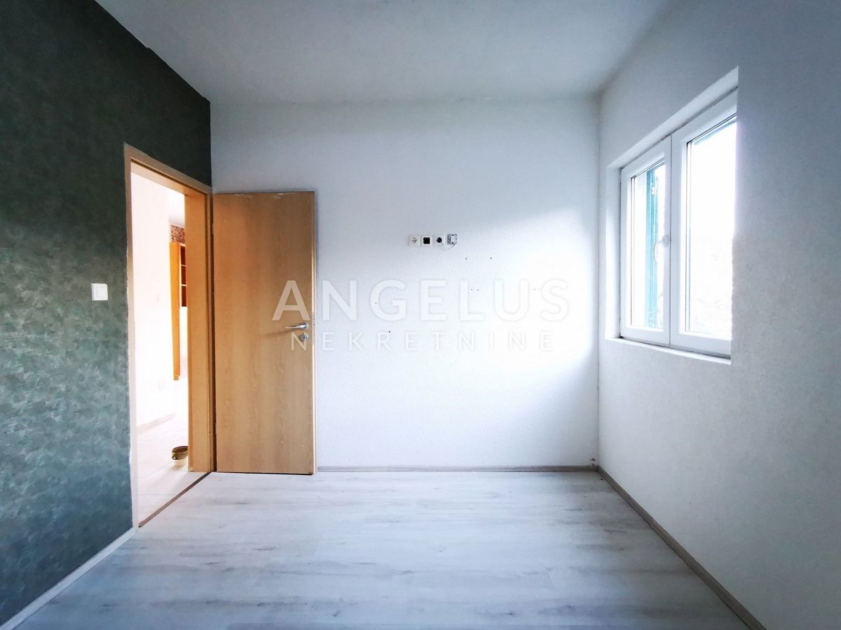 Šolta, Maslinica - dupleks stanovanje, terasa, pogled na morje, PRODAJA