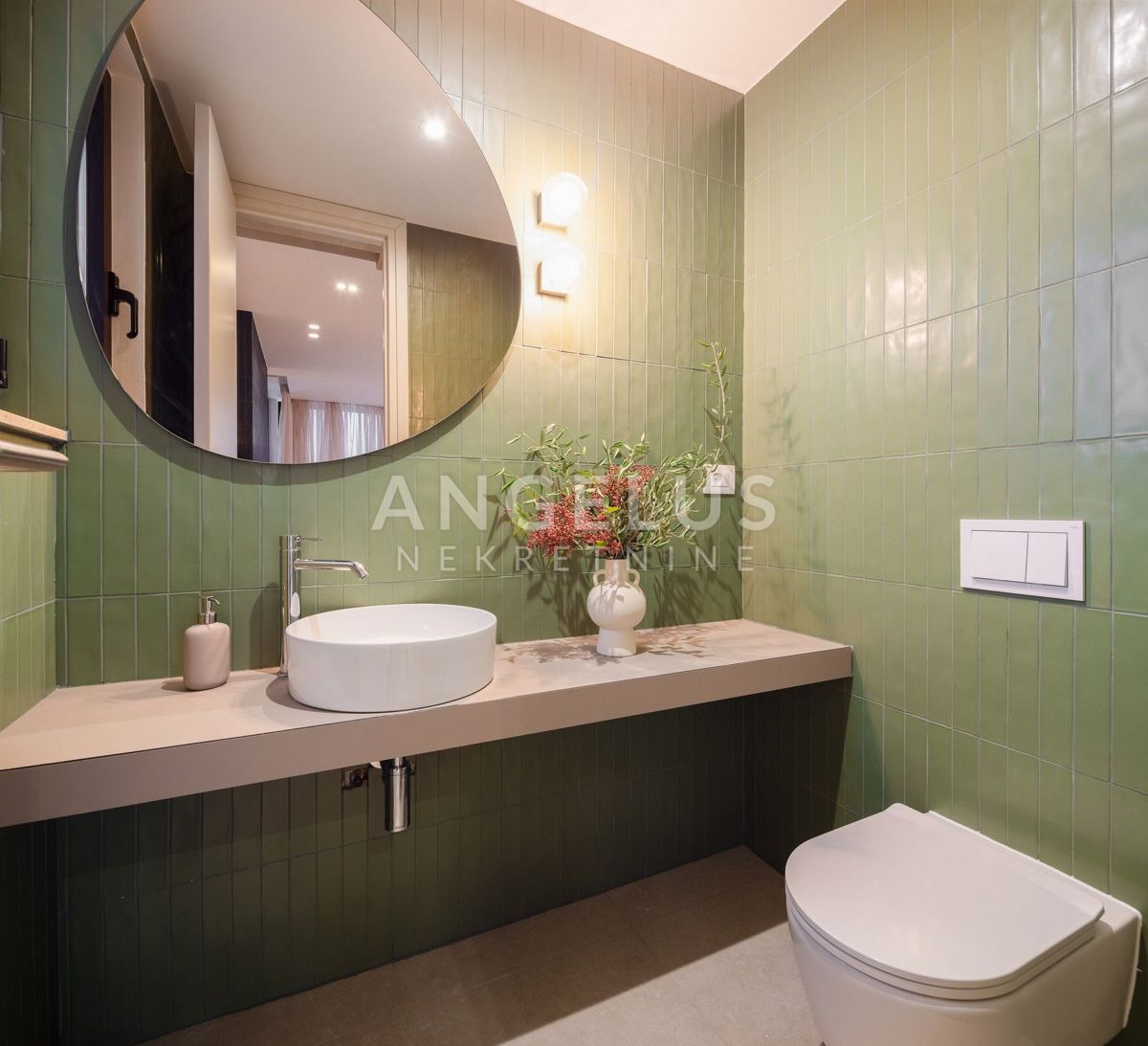 Šolta - novozgrajena vila z bazenom v osrčju otoka, PRODAJA