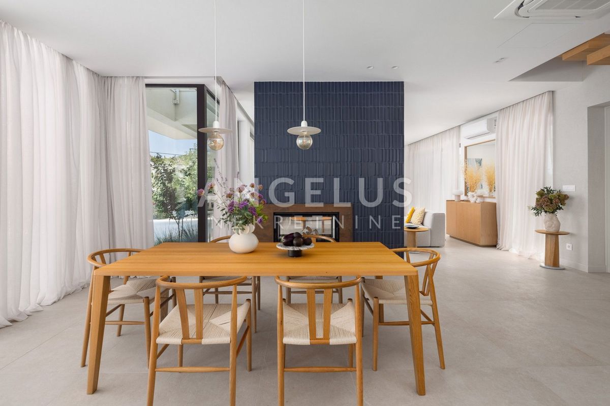 Šolta - novozgrajena vila z bazenom v osrčju otoka, PRODAJA