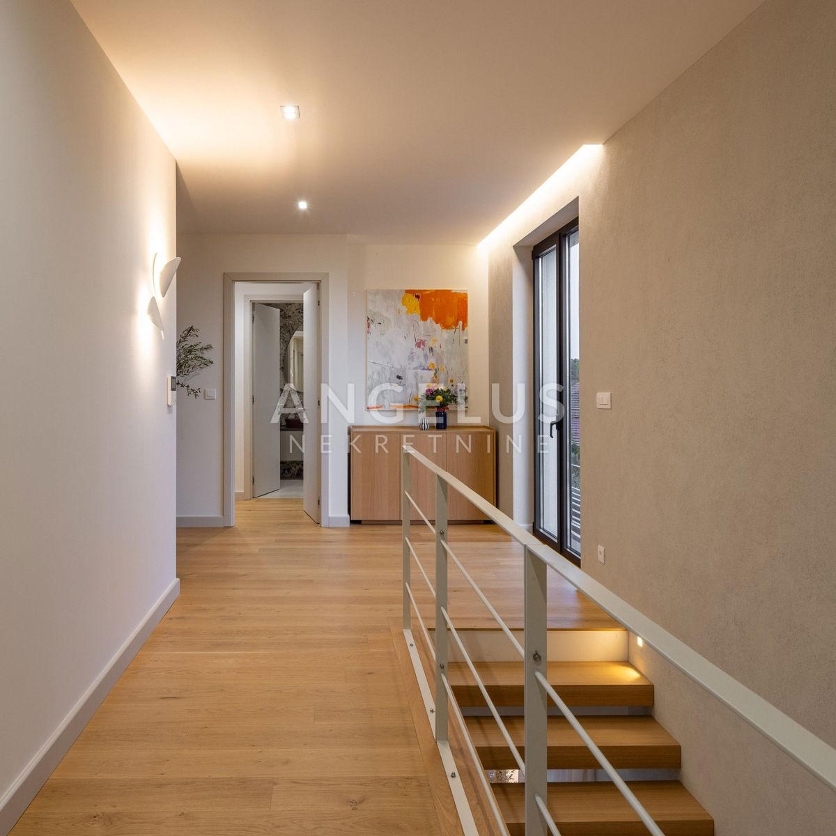 Šolta - novozgrajena vila z bazenom v osrčju otoka, PRODAJA