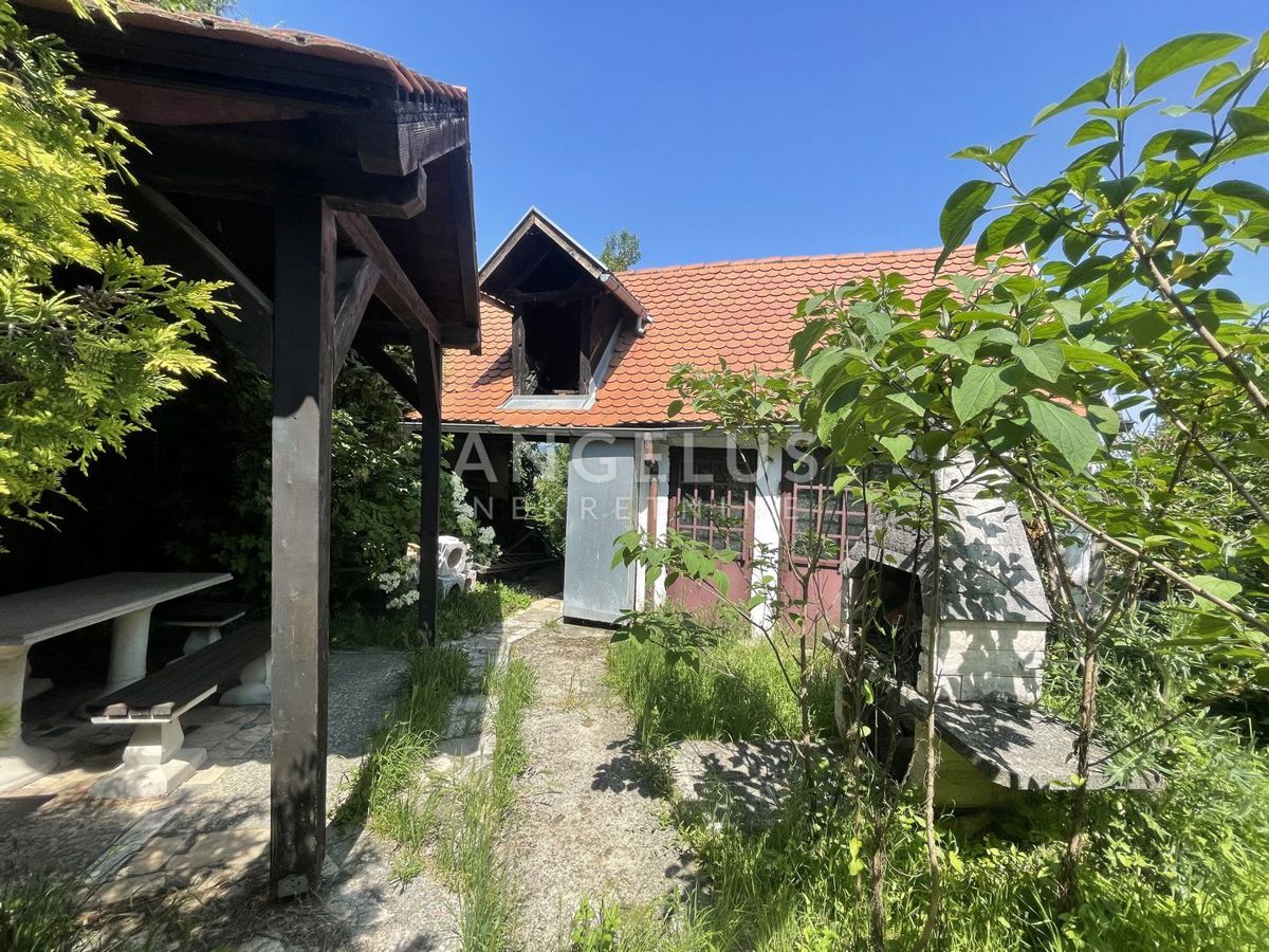 Hiša Sveti Ivan Zelina, 380m2