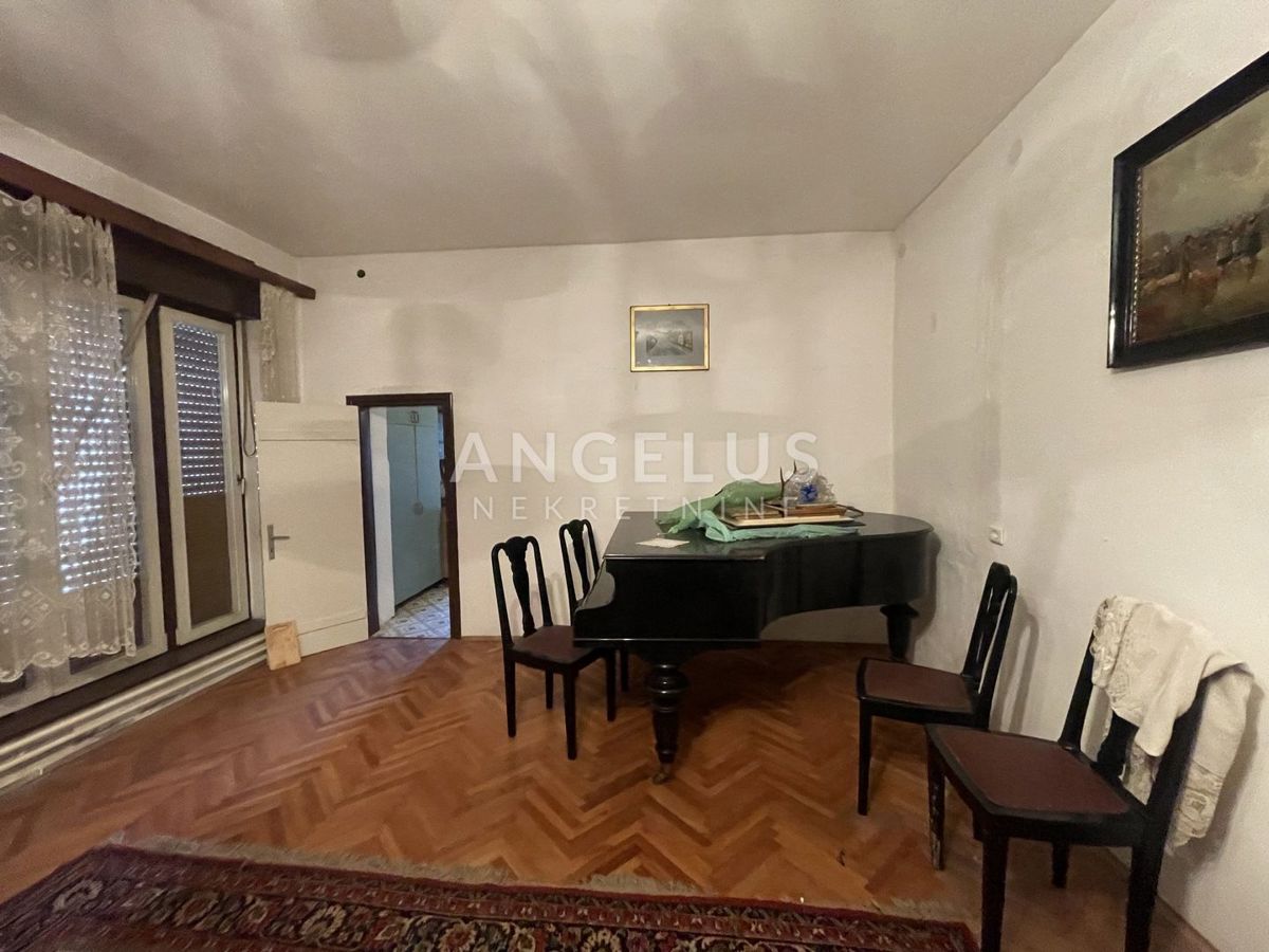 Hiša Sveti Ivan Zelina, 380m2