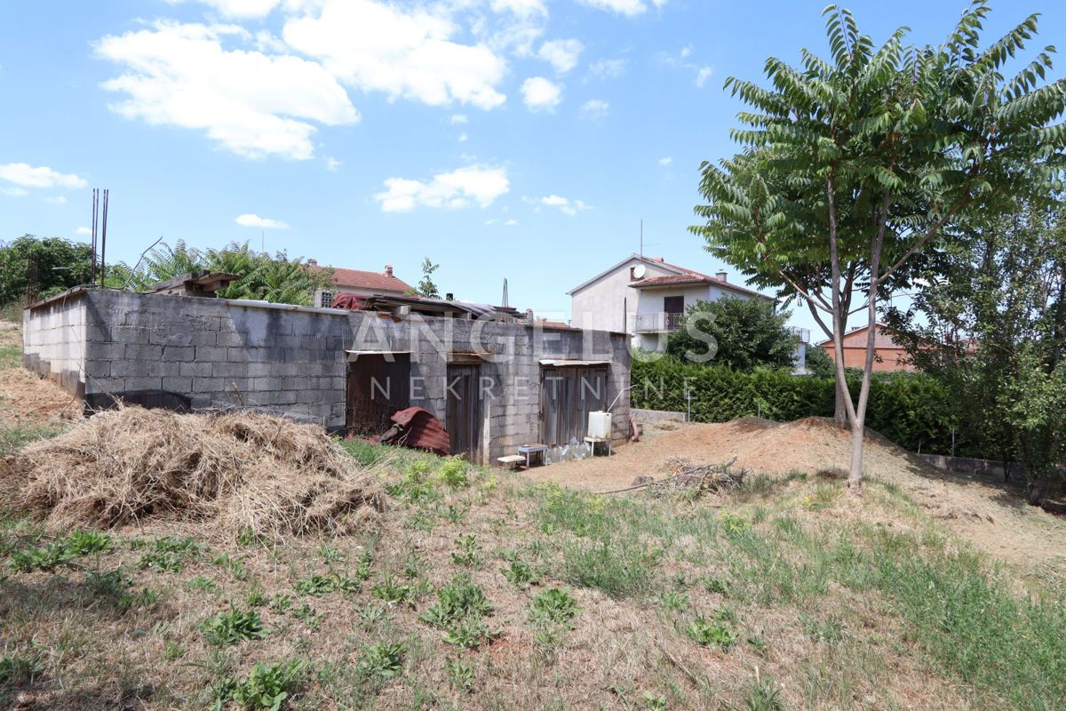 Zemljišče Foškići, Pazin, 599m2