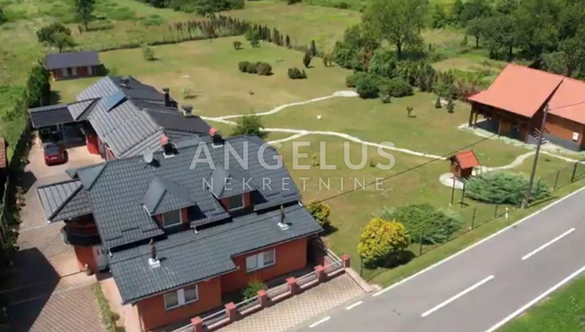 Hiša Gornji Hrastovac, Majur, 620m2