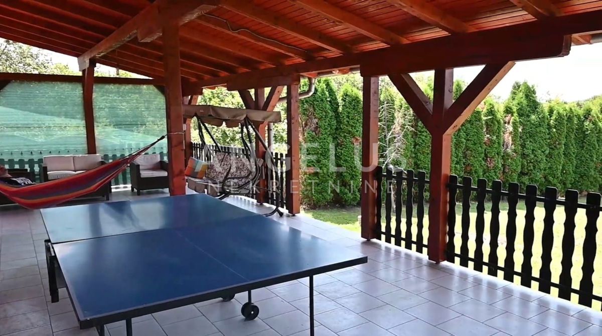 Hiša Gornji Hrastovac, Majur, 620m2