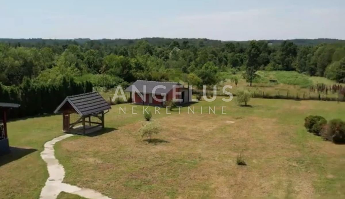 Hiša Gornji Hrastovac, Majur, 620m2