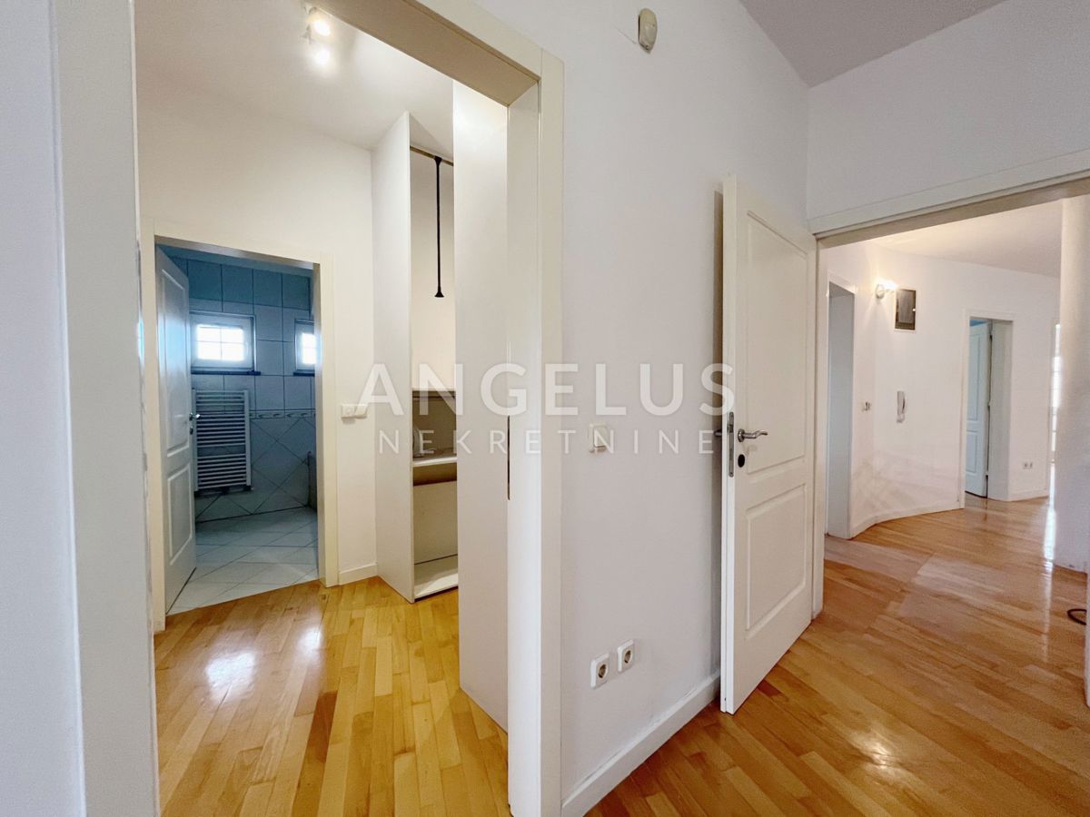Hiša Gornji Bukovac, Maksimir, 320m2